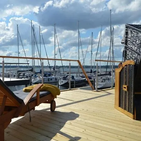 Bådhotel Houseboat Hecht In At The Marina Minde Egernsund