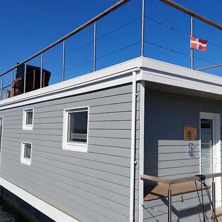 Bådhotel Houseboat Hecht In At The Marina Minde *